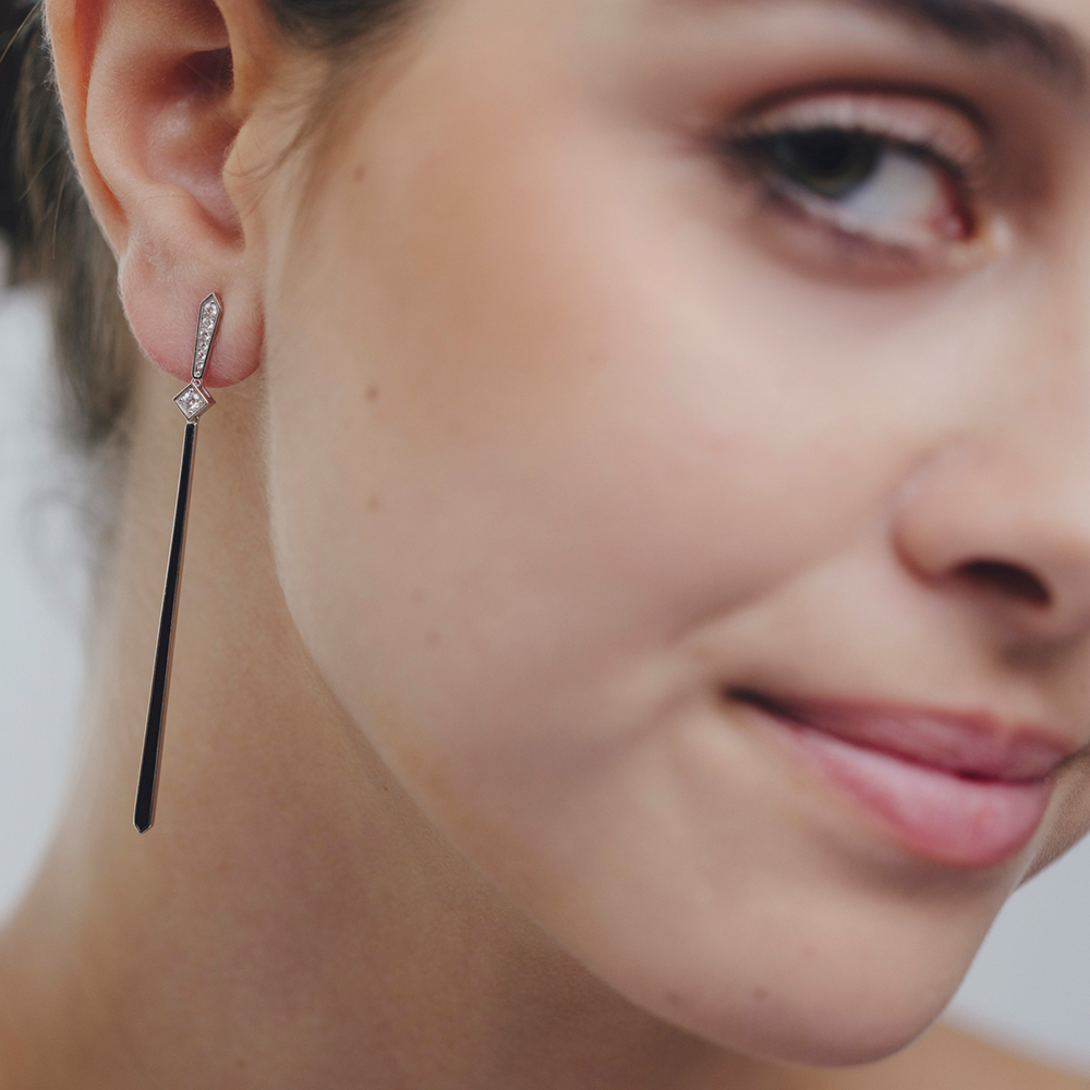 Pendientes LYDIA Brillantes y Esmalte Negro OB