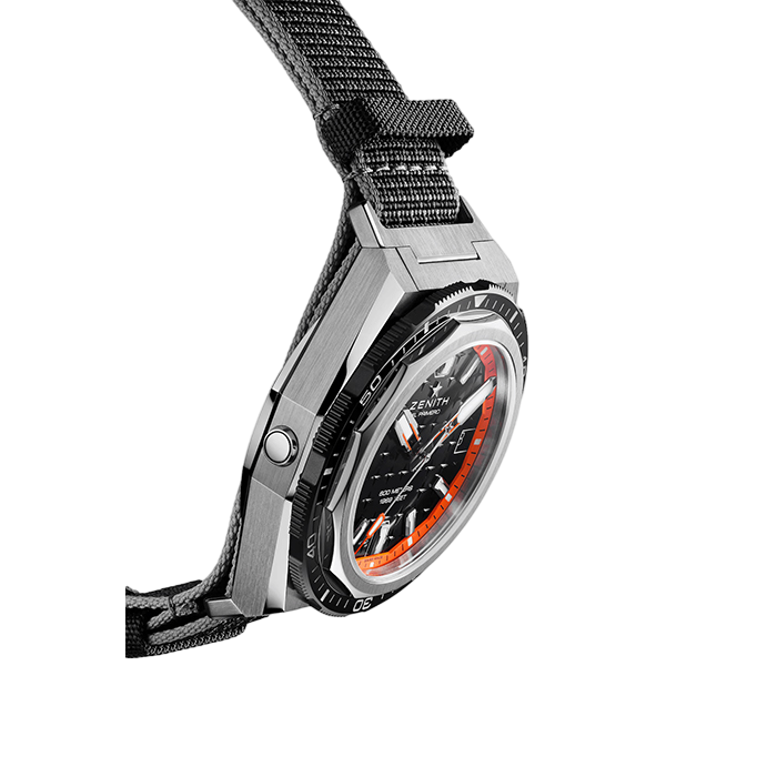 ZENITH Defy Extreme Diver 43mm titanio 95.9600.3620/21.I300