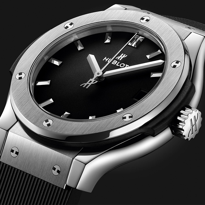 HUBLOT Classic Fusion Titanium 33mm 581.NX.1470.RX